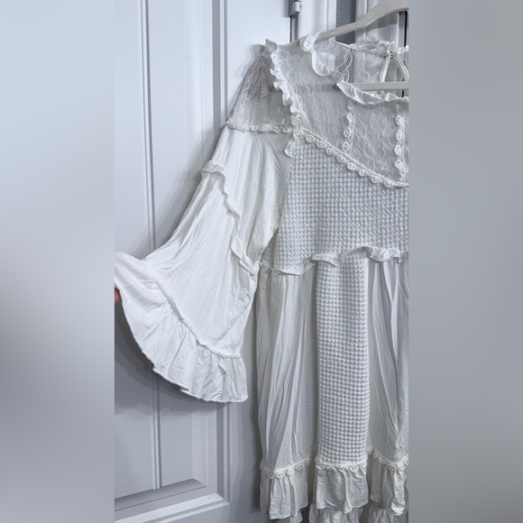 Pol - White Lace tunic dress or Top - Picture 6 of 11